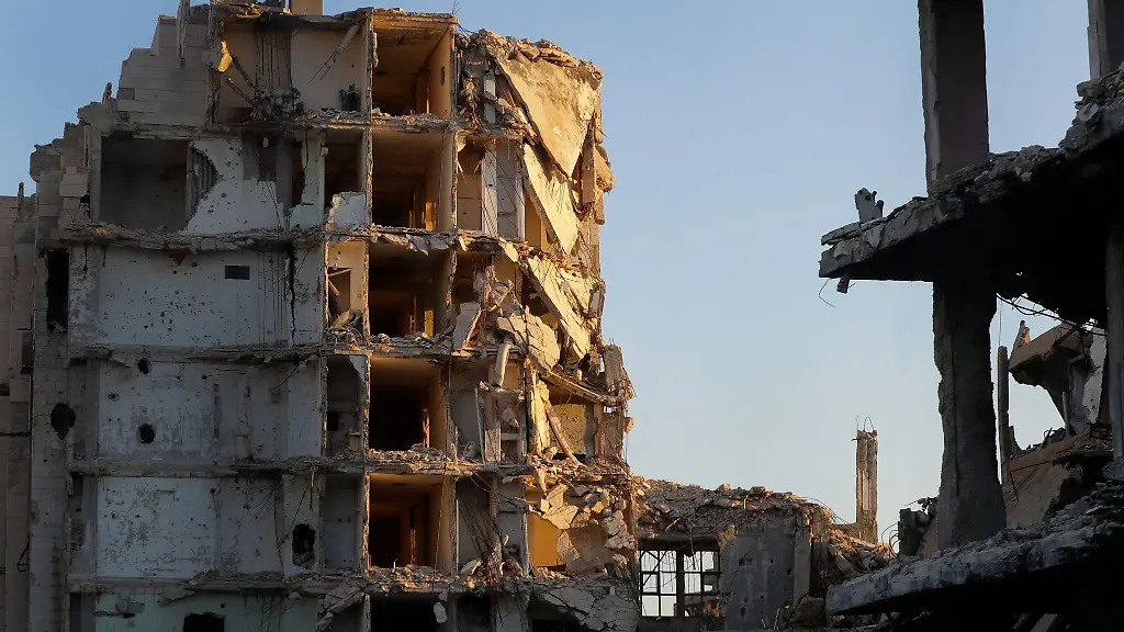 In-Syriens-langem-Buergerkrieg-von-2011-bis-2024-sind-viele-Gebaeude-zerstoert-worden-Zurueckkehrende-Fluechtlinge-koennten-laut-Hessens-Innenminister-Roman-Poseck-CDU-beim-Wiederaufbau-helfen