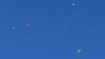 586312865
