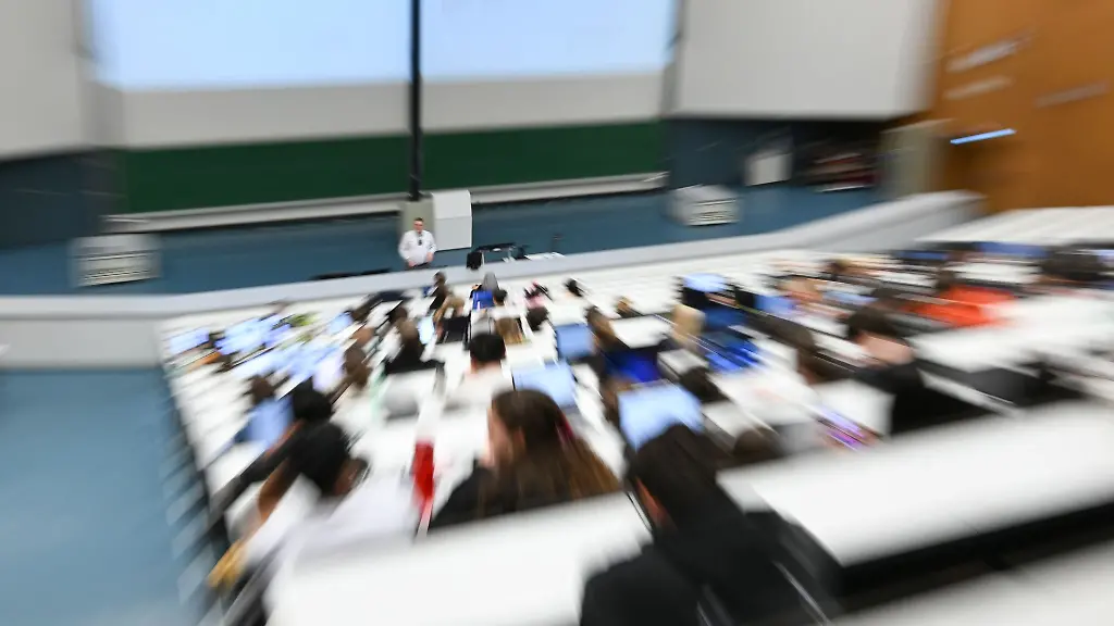 Die-Universitaet-hat-Anzeige-erstattet