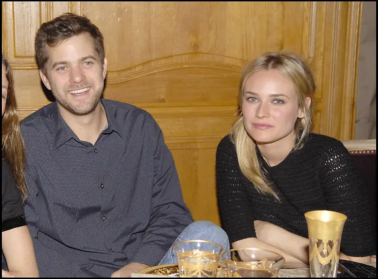 JOSHUA-JACKSON-ET-DON-AMIE-DIANE-KRUGER-PRESENTATION-DE-LA-COLLECTION-DE-BIJOUX-ETERNAME-SUIVIE-D-UN-DINER-AU-RESTAURANT-1728-PRESENTATION-OF-JEWELS-ETERNAME-FOLLOWED-BY-A-DINNER-AT-RESTAURANT-1728-IN-PARIS-Paris-France-JOSHUA-JACKSON-ET-DON-AMIE-DIANE-KRUGER-PRESENTATION-DE-LA-COLLECTION-DE-BIJOUX-ETERNAME-SUIVIE-DUN-DINER-AU-RESTAURANT-1728-PRESENTATION-OF-JEWELS-ETERNAME-FOLLOWED-BY-A-DINNER-AT-RESTAURANT-1728-IN-PARIS-France-PUBLICATIONxNOTxINxFRAxUKxUSAxAUSxBEL-Copyright-xJAEGLExSTEPHANEx-xBESTIMAGExJAEGLExSTEPHANEx-xBESTIMAGEx