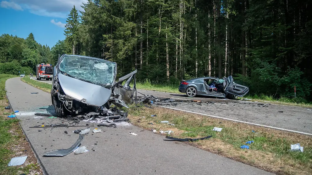 Der-Unfall-hat-drei-Menschen-das-Leben-gekostet