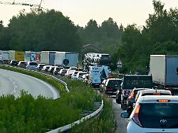 Viele "könnte man verhindern": Warum entstehen Autobahn-Staus aus dem Nichts?