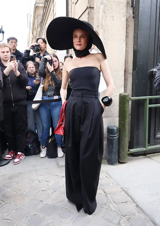 Arrivals-at-the-Nina-Ricci-Fashion-Collection-Ready-to-Wear-Fall-Winter-2025-2026-show-during-Paris-Fashion-Week-PFW-at-the-Salomon-de-Rotschild-Hotel-Diane-Kruger-arrivals-at-the-Nina-Ricci-Fashion-Collection-Ready-to-Wear-Fall-Winter-2025-2026-show-during-Paris-Fashion-Week-PFW-at-the-Salomon-de-Rotschild-Hotel-in-Paris-France-March-7-2025-Denis-Guignebourg-Bestimage-Arrivals-at-the-Nina-Ricci-Fashion-Collection-Ready-to-Wear-Fall-Winter-2025-2026-show-during-Paris-Fashion-Week-PFW-at-the-Salomon-de-Rotschild-Hotel-in-Paris-France-March-7-2025-Paris-France-PUBLICATIONxINxGERxAUTxSUIxONLY-Copyright-xDenisxGuignebourgx-xBestimagexDenisxGuignebourgx-xBestimagex