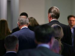 Eklat hinter verschlossener Tür: Springer-Verlag bestätigt Gespräche zur AfD zwischen Döpfner und Merz