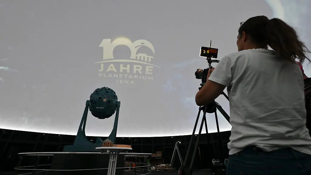Am-18-Juli-1926-wurde-das-Planetarium-eroeffnet