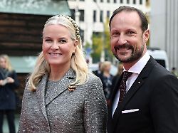 Die Norwegische Kronprinzessin Mette Marit Und Kronprinz Haakon