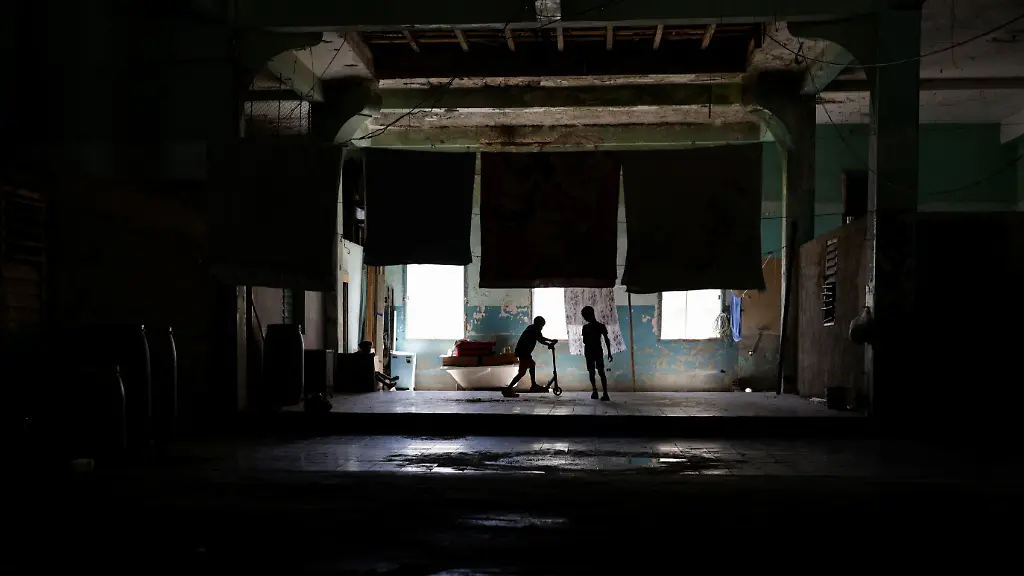 2026-07-14T175108Z_1577189655_RC2SDMAG6HOD_RTRMADP_3_CUBA-CRISIS-GRID-COLLAPSE