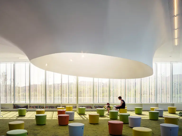 Springdale Library_Brampton ©Nic Lehoux