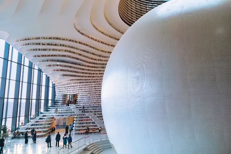 Tianjin Binhai Library_China ©coward_lion, iStock