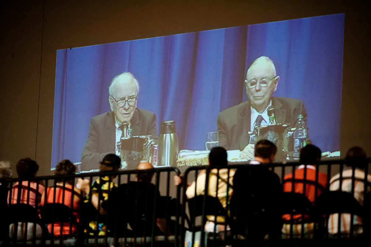 2012-05-05T120000Z-1772150902-GM1E856038601-RTRMADP-3-BERKSHIRE