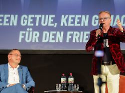 Sprüche über Merz und Merkel: Staatsanwaltschaft ermittelt gegen AfD-nahen Kabarettisten Steimle