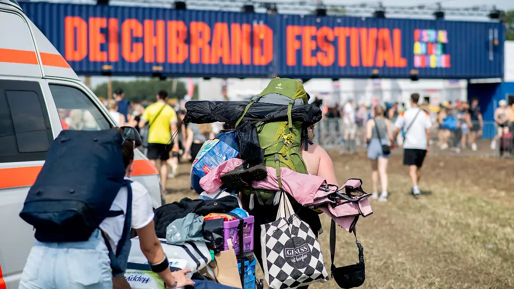Rund-60-000-Besucherinnen-und-Besucher-werden-zum-Deichbrand-Festival-erwartet