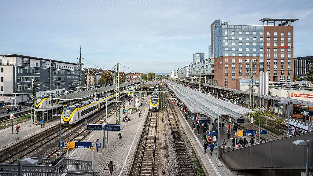Es-kam-am-Mittwoch-zu-massiven-Einschraenkungen-im-Fernverkehr