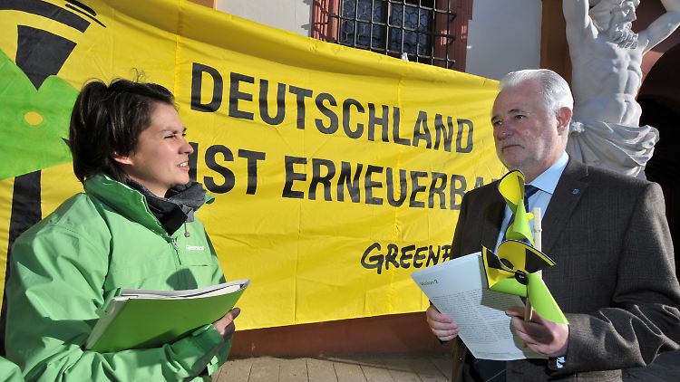 Greenpeace appelliert vor dem Energiegipfel an den Handlungswillen der Politiker.