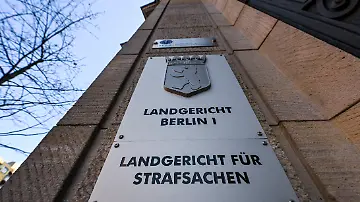607165841