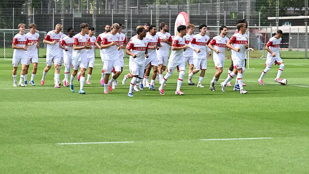 Der-VfB-Stuttgart-ist-in-die-Saisonvorbereitung-eingestiegen