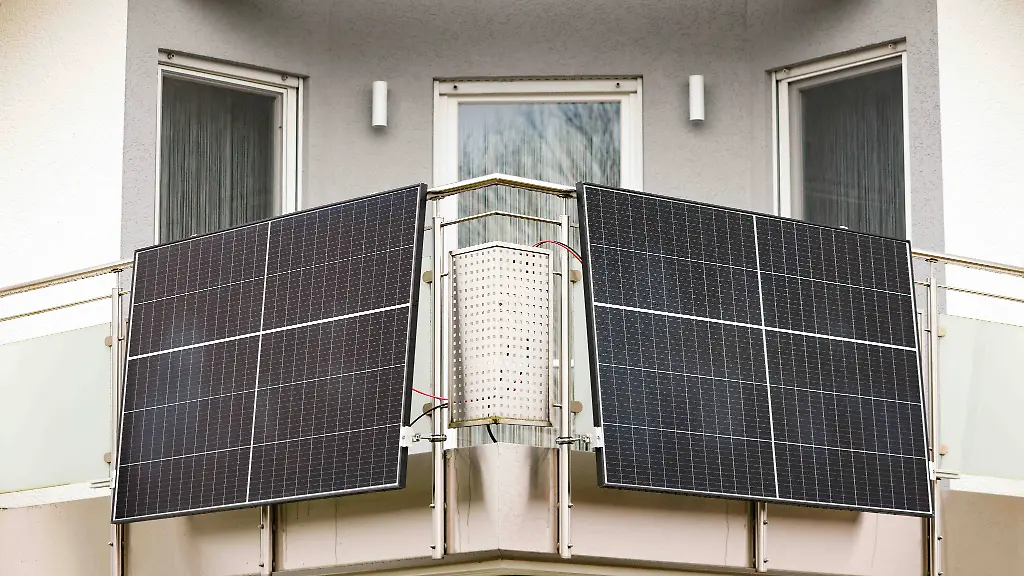 Ein-Balkonkraftwerk-mit-Nulleinspeisung-kann-die-Stromrechnung-senken