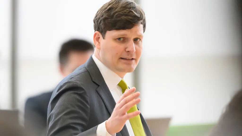 Kultusminister-Conrad-Clemens-sieht-Nachbesserungsbedarf-bei-den-Kita-Plaenen-des-Bundes