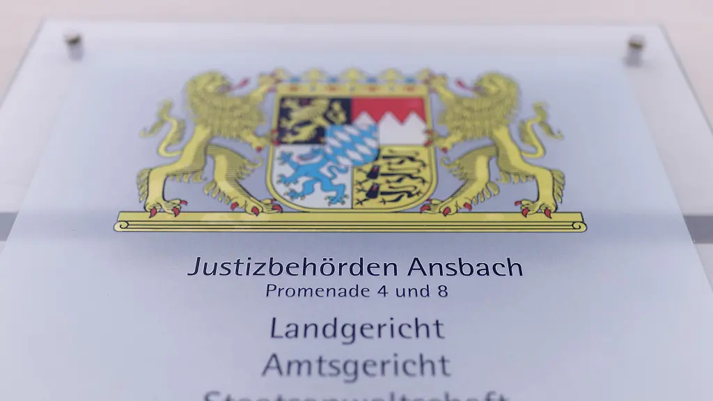 Die-Staatsanwaltschaft-Ansbach-hat-nach-den-Schuessen-auf-ein-Spezialeinsatzkommando-der-Polizei-Anklage-erhoben-Symbolbild