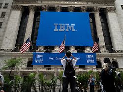 IBM-Aktie rauscht nach unten: Droht jetzt die große Tech-Korrektur?