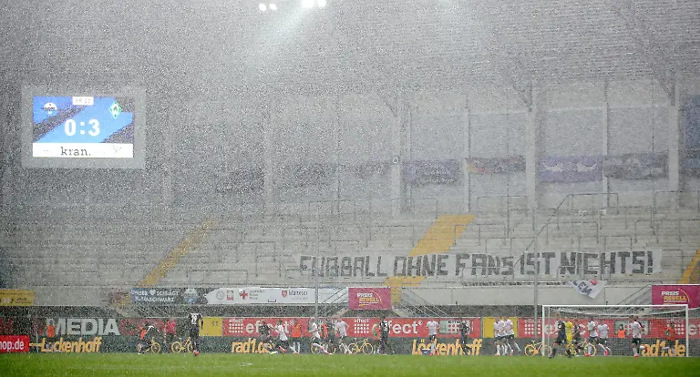 51e2ab63b2c10093de53052dad52682f