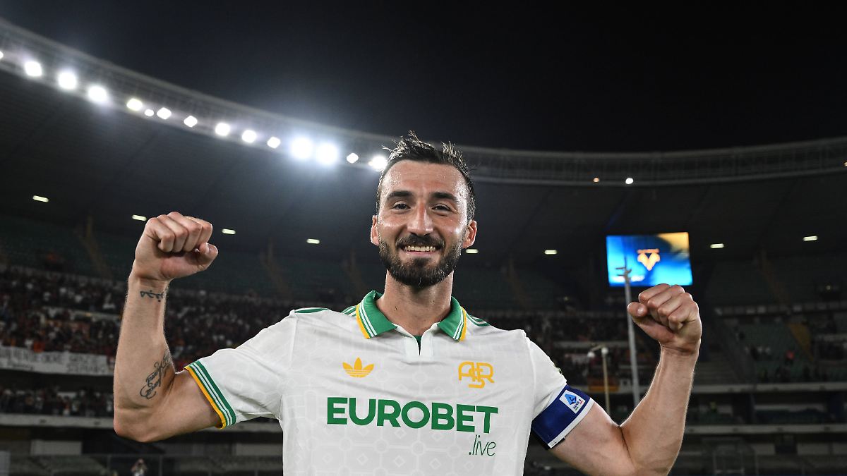 Transfer ticker: AS Roma extends contract with captain Bryan Cristante ...