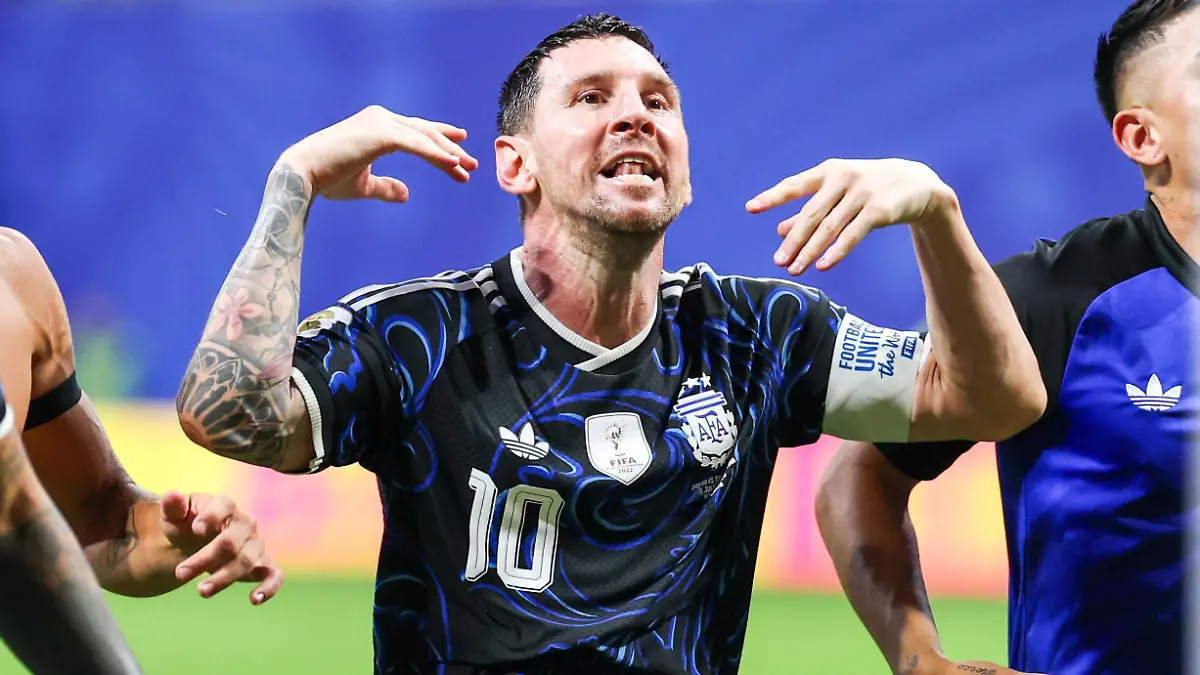 Atlanta-United-States-15th-July-2026-Lionel-Messi-player-of-Argentina-celebrates-reaching-the-FIFA-World-Cup-final-after-defeating-England-2-1-at-Atlanta-Stadium-in-Georgia-United-States-on-Wednesday-July-15-2026