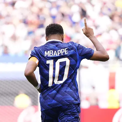 Kylian-Mbappe-of-France-celebrates-after-scoring-his-team-s-first-goal-during-the-FIFA-World-Cup-Bronze-final-football-match-between-France-and-England-on-18-July-2026-at-Hard-Rock-Stadium-in-Miami-Gardens-Miami-Florida-United-States-Photo-Jose-Breton-Spain-DPPI-DPPI