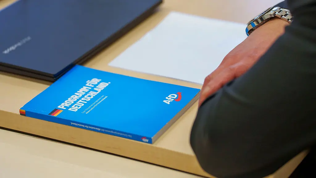 Die-hessische-AfD-hatte-unter-anderem-dagegen-geklagt-dass-ihre-Beobachtung-durch-den-Verfassungsschutz-oeffentlich-gemacht-worden-war