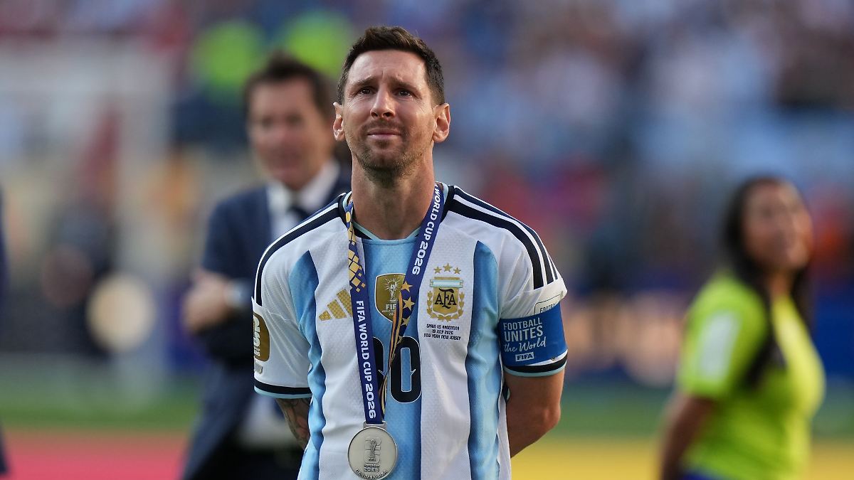 Photo: n-tv.de Lionel Messi Announces Retirement from Argentina National Team