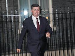 Kabinettsumbildung in London: Neuer britischer Premier holt zurückgetretenen Verteidigungsminister zurück