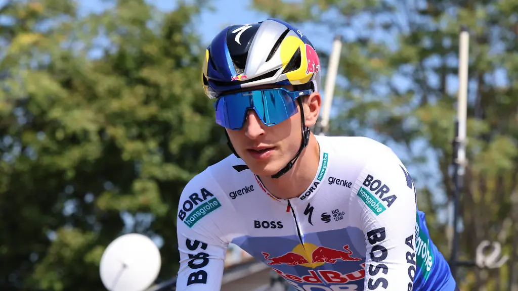Pierre-Teyssot-MAXPPP-Tour-de-France-2026-UCI-Cycling-Race-Thonon-Les-Bains-France-on-July-20-2026-Florian-Lipowitz-GER-Red-Bull-BORA-hansgrohe-is-seen-preparing-the-tomorrow-Individual-Time-Trial-16th-stage-of-the-113th-edition-of-the-Tour-de-France-cycling-race-26-1-km-between-Evian-and-Thonon-Les-Bains
