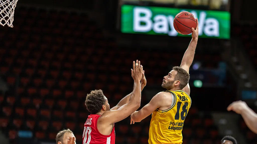 92b8eb3787a537b0a0ed0889bc740d1f