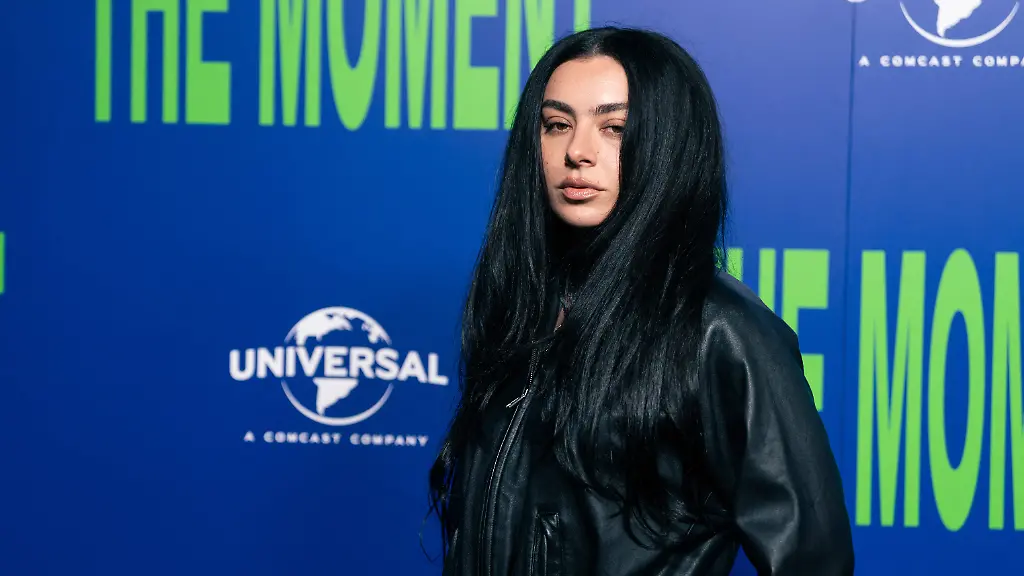 The-Moment-Premiere-London-Charli-xcx-attending-The-Moment-UK-Premiere-at-Picturehouse-Central-in-London-United-Kingdom-on-February-17-2026-Photo-by-LounisPhotography-ABACAPRESS