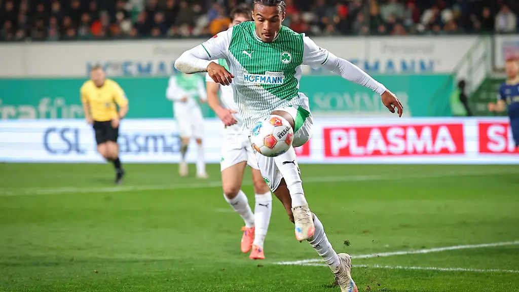David-Abrangao-wird-ausgeliehen