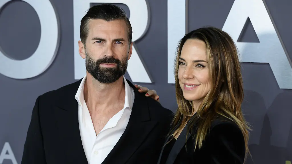 Victoria-Beckham-World-Premiere-Chris-Dingwall-and-Melanie-Chisholm-attending-the-Victoria-Beckham-World-Premiere-Curzon-Mayfair