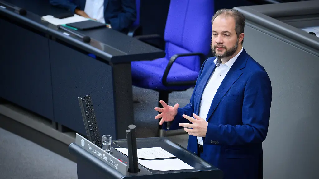 epi_1041371067_DPA BF_7nfmysbg3l-v1-ax-ms6144.jpg_Bundestag