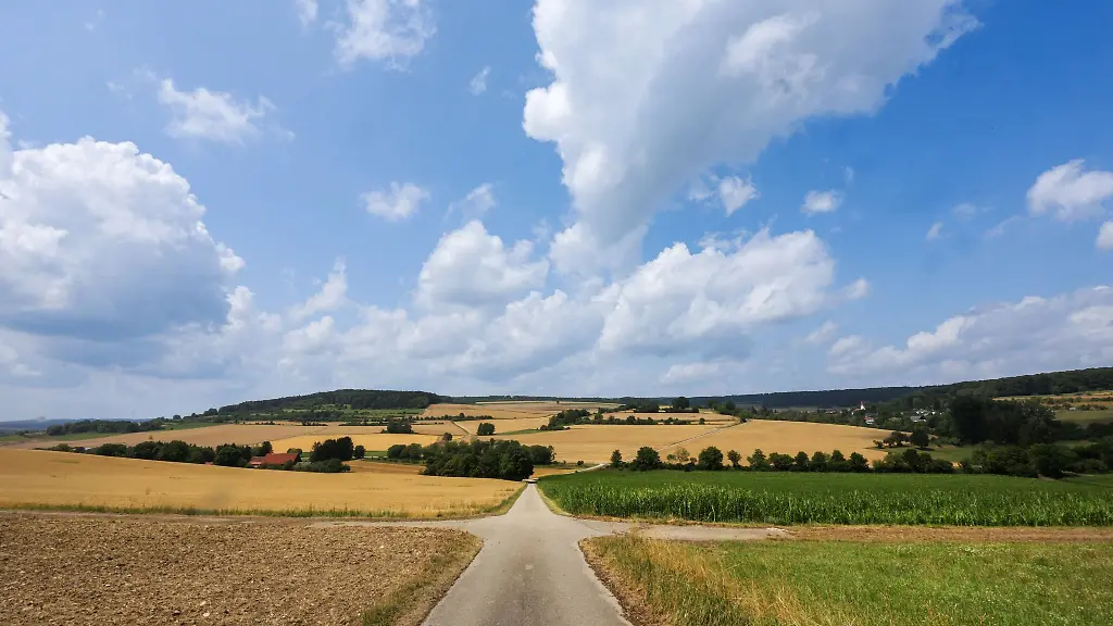 Im-Tagesverlauf-werden-von-Norden-her-Wolkenfelder-erwartet