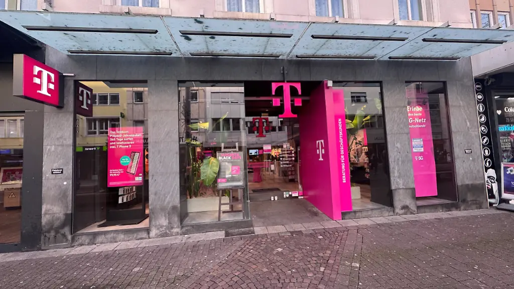 Im-Telekom-Netz-surfen-und-telefonieren-ohne-die-Mondpreise-des-Netzbetreibers-zu-zahlen-Bei-Crash-geht-das