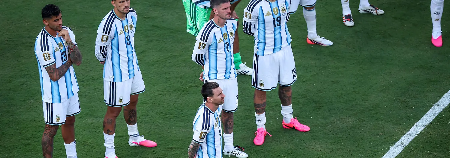 Spain-v-Argentina-Final-FIFA-World-Cup-WM-Weltmeisterschaft-Fussball-2026-Argentina-fans-react-after-the-FIFA-World-Cup-USA-2026-Final-match-between-Spain-and-Argentina-at-New-York-New-Jersey-Stadium-New-Jersey-USA-New-Jersey-United-States-PUBLICATIONxNOTxINxFRA-Copyright-xAymanxArefx-originalFilename-aref-notitle260719-npk0Q