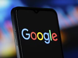 Unfaire Geschäftspraktiken: EU verhängt Strafe von einer Milliarde Dollar gegen Google