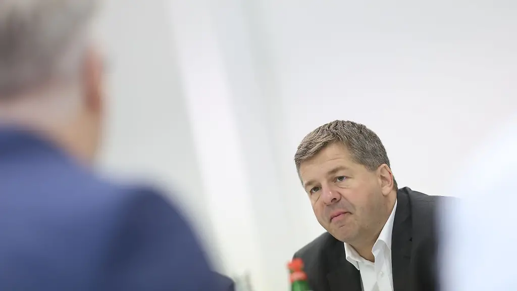 Sven-Schulze-sieht-eine-Steuer-auf-zuckerhaltige-Getraenke-kritisch