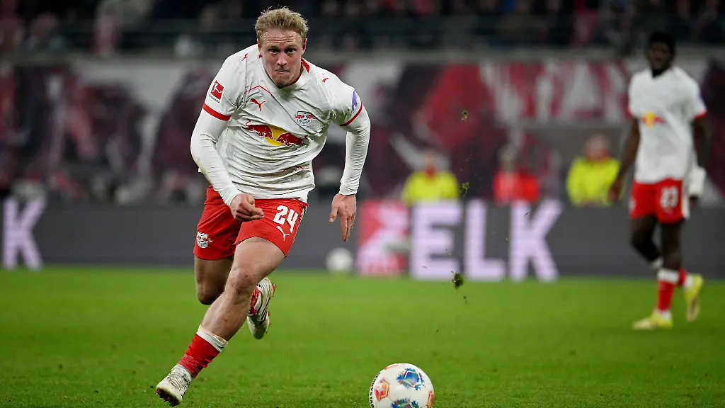 Xaver-Schlager-spielt-kuenftig-in-England