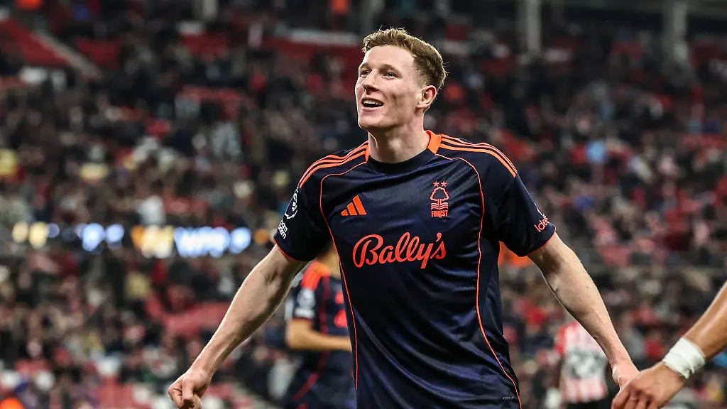 Sunderland-v-Nottingham-Forest-Premier-League-Elliot-Anderson-of-Nottingham-Forest-celebrates-his-goal-to-make-it-0-5-during-the-Premier-League-match-between-Sunderland-and-Nottingham-Forest-at-Stadium-Of-Light-in-Sunderland-United-Kingdom-on-April-24-2026-Sunderland-Tyne-and-Wear-United-Kingdom-PUBLICATIONxNOTxINxFRA-Copyright-xNewsxImagesx-originalFilename-cosgrove-premierl260424-npq9r