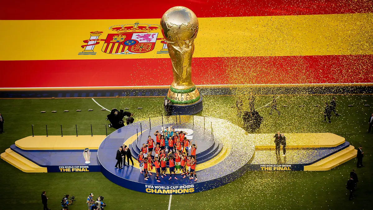 New-York-USA-19th-Jul-2026-Final-jubilation-Rodri-ESP-with-Trophy-Temmates-and-King-Felipe-VI-Donald-Trump-President-of-the-United-States-and-FIFA-President-Gianni-Infantino-Spain-Argentina-World-Cup-Final-Spanien-Argentinien-19-07