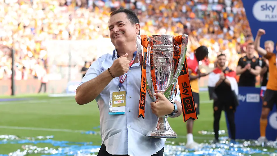 May-23-2026-London-England-LONDON-ENGLAND-MAY-23-Ali-Acun-Ilicali-owner-of-Hull-City-holds-aloft-The-Sky-Bet-Championship-Play-Off-Final-trophy-in-celebration-after-winning-the-promotion-to-the-Premier-League-after-winning-the-Sky-Bet-Championship-Play-Off-Final-2026-during-The-Sky-Bet-Championship-Play-Off-Final-match-between-Hull-City-v-Middlesbrough-at-Wembley-Stadium-London-England-on-May-23