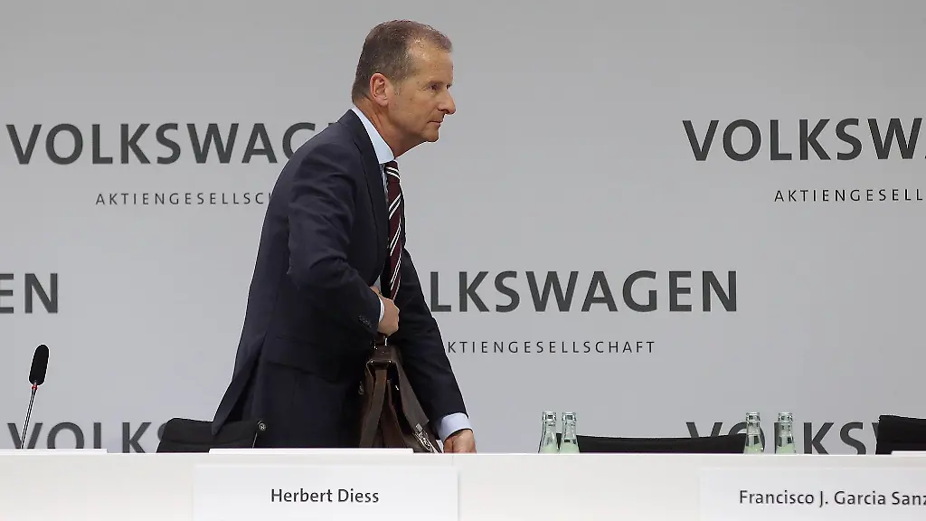 7b9210fabad020424f5283568f24cc7b