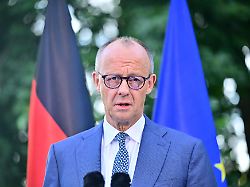 Merz in der Bredouille: Schnieder schickt SMS zum Abschied, Nachfolgekandidat sagt kurzfristig ab