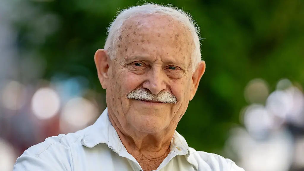 Rentner-Bruno-Schmaus-hat-schon-zum-vierten-Mal-zur-Festnahme-von-Betruegern-beigetragen