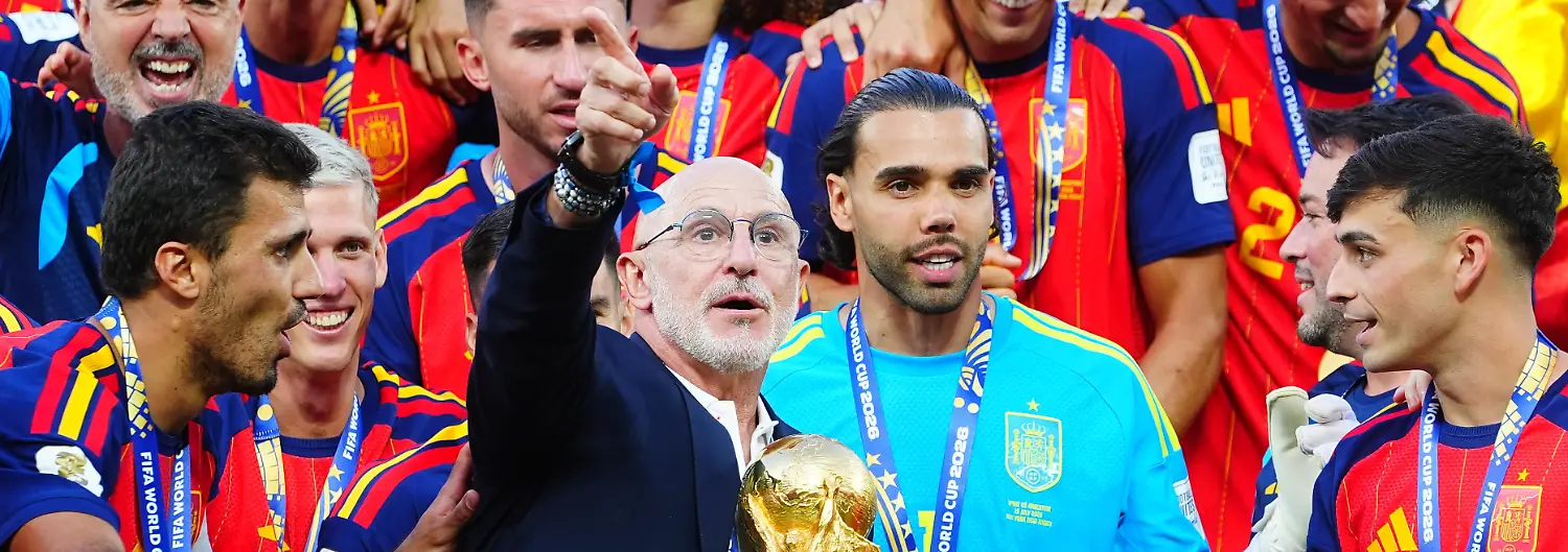 NEW-JERSEY-UNITED-STATES-JULY-19-Head-coach-of-Spain-Luis-de-la-Fuente-lifts-the-World-Cup-trophy-after-Spain-won-the-FIFA-World-Cup-2026-Final-match-between-Spain-and-Argentina-in-New-Jersey-United-States-on-July-19-2026